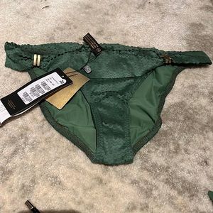 Vix Scales Bia Tube Bottom Brand New with Tags